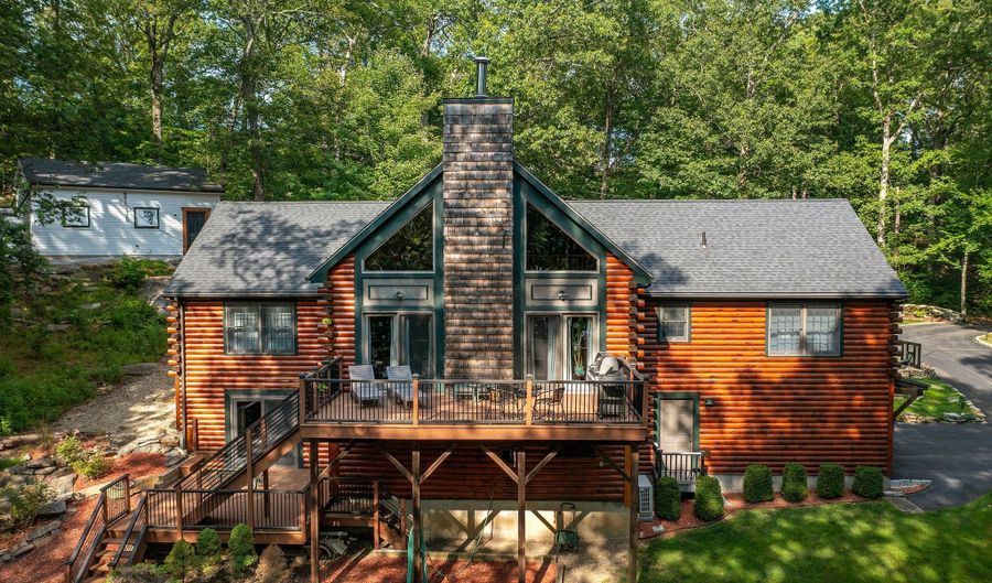 24 Old 40 Acre Mountain Rd, Danbury, CT 06811 - 3 Beds, 3 Bath