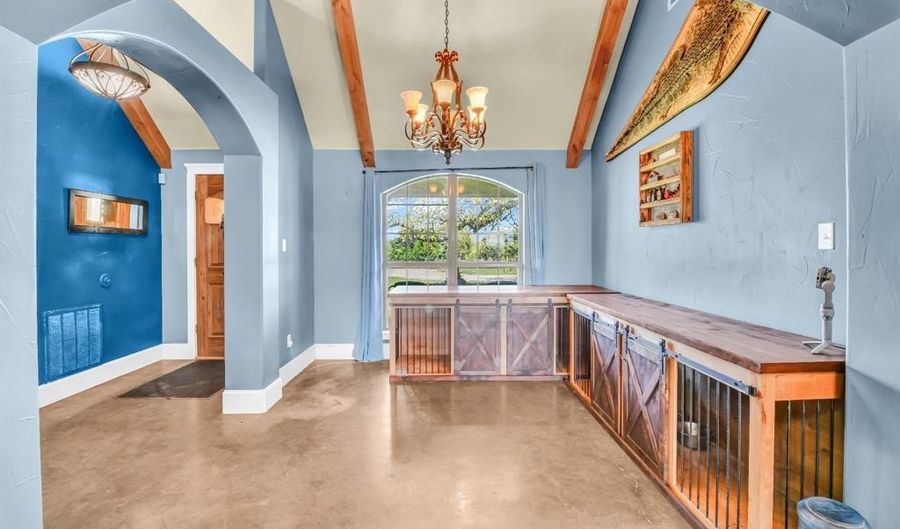 4519 County Road 2690, Alvord, TX 76225 - 6 Beds, 4 Bath