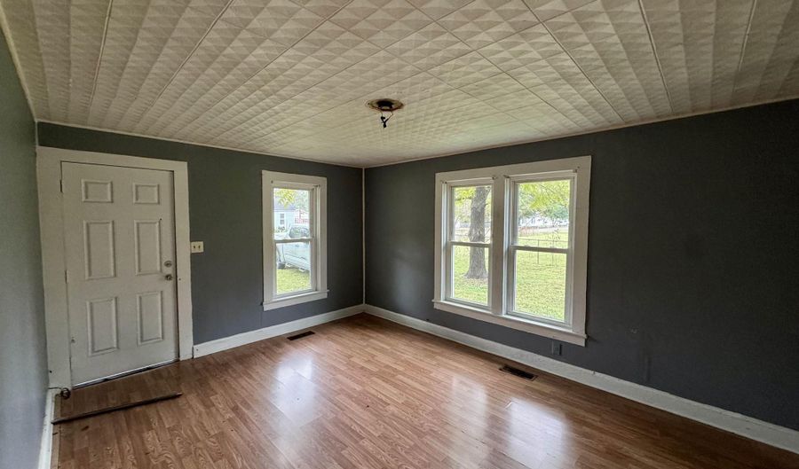 504 Horton St, Athens, AL 35611 - 2 Beds, 1 Bath