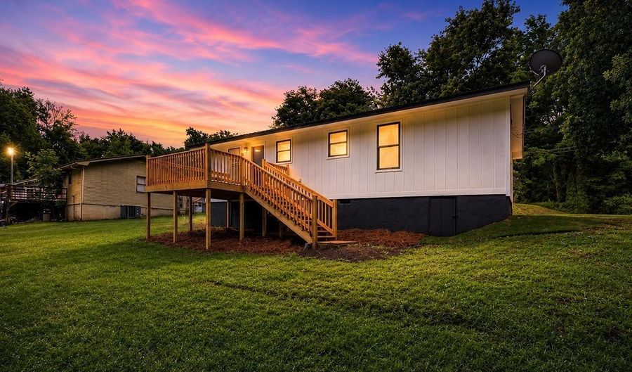 439 W 64TH St, Anniston, AL 36206 - 3 Beds, 2 Bath