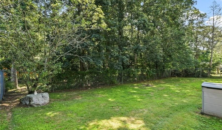 410 Diamond Hill Rd, Warwick, RI 02886 - 3 Beds, 2 Bath