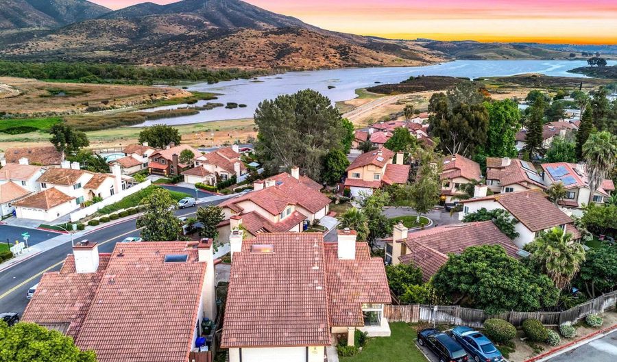 10059 Carissa Ln, Spring Valley, CA 91977 - 4 Beds, 3 Bath