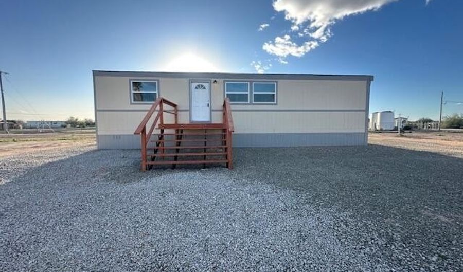 27708 Norris Ave, Bouse, AZ 85325 - 3 Beds, 2 Bath