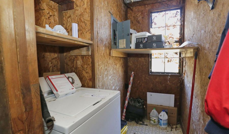 222 MULBERRY Ave, Anniston, AL 36201 - 2 Beds, 1 Bath