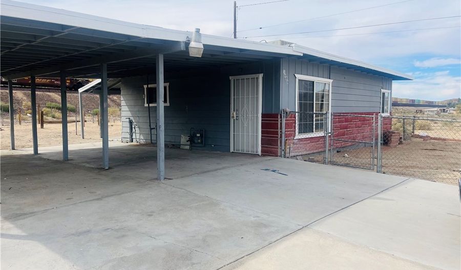 1688 Riverside Dr, Barstow, CA 92311 - 2 Beds, 1 Bath
