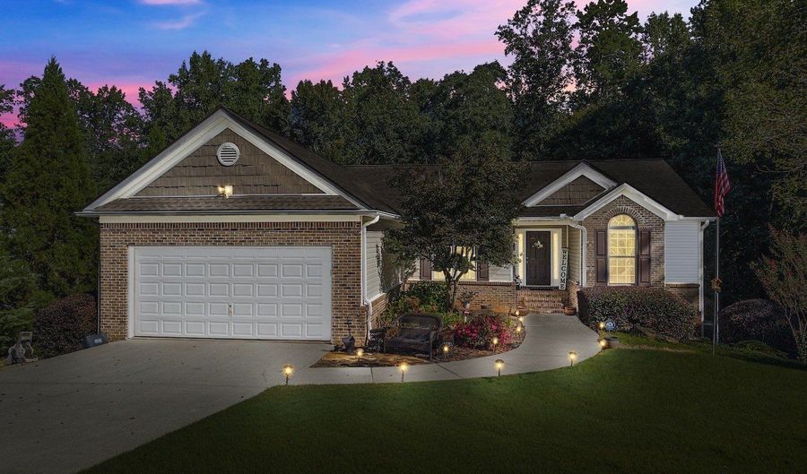 1147 Bradford Park, Auburn, GA 30011 - 5 Beds, 3 Bath