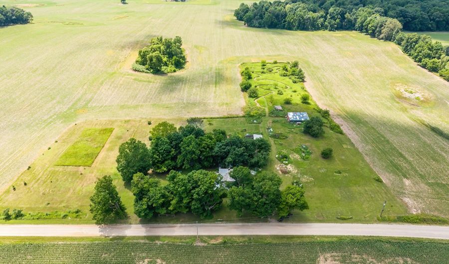 1635 S 750 W, Angola, IN 46703 - 4 Beds, 1 Bath