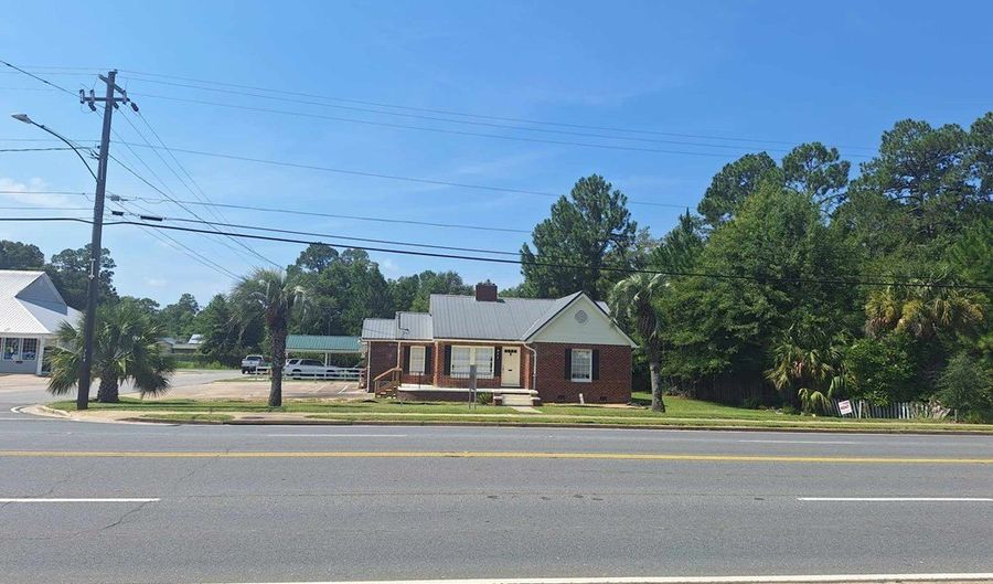 437 W Parker St, Baxley, GA 31513 - 0 Beds, 0 Bath