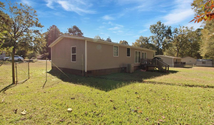 134 WALNUT St, Calhoun Falls, SC 29628 - 3 Beds, 2 Bath
