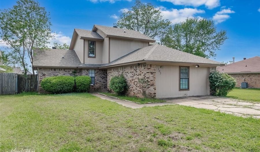 103 S Parkridge Dr, Benton, LA 71006 - 4 Beds, 2 Bath
