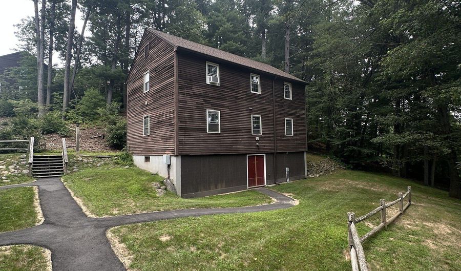 239 Old Farms Rd APT 18A, Avon, CT 06001 - 2 Beds, 1 Bath