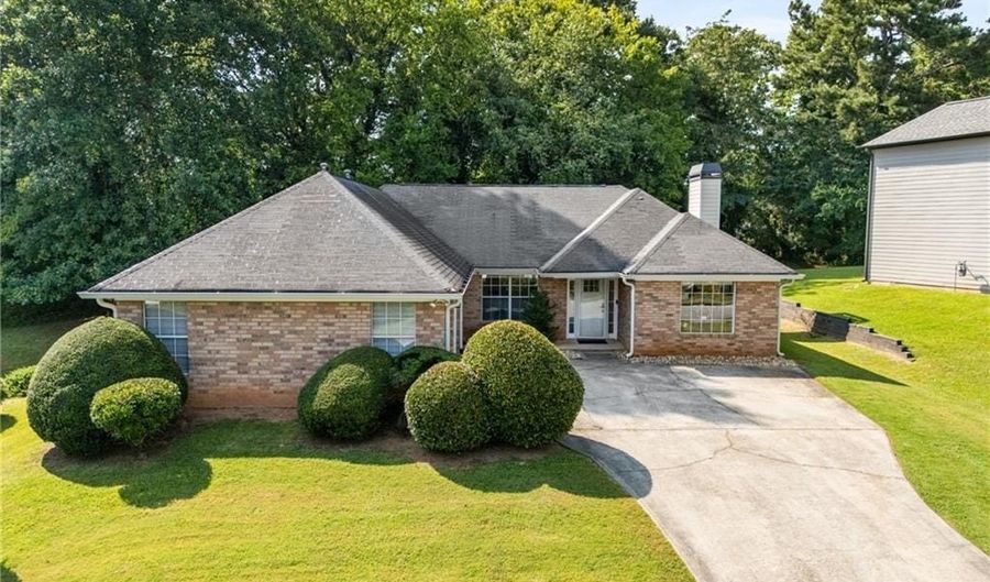 4400 Celebration Dr SW, Atlanta, GA 30331 - 3 Beds, 2 Bath