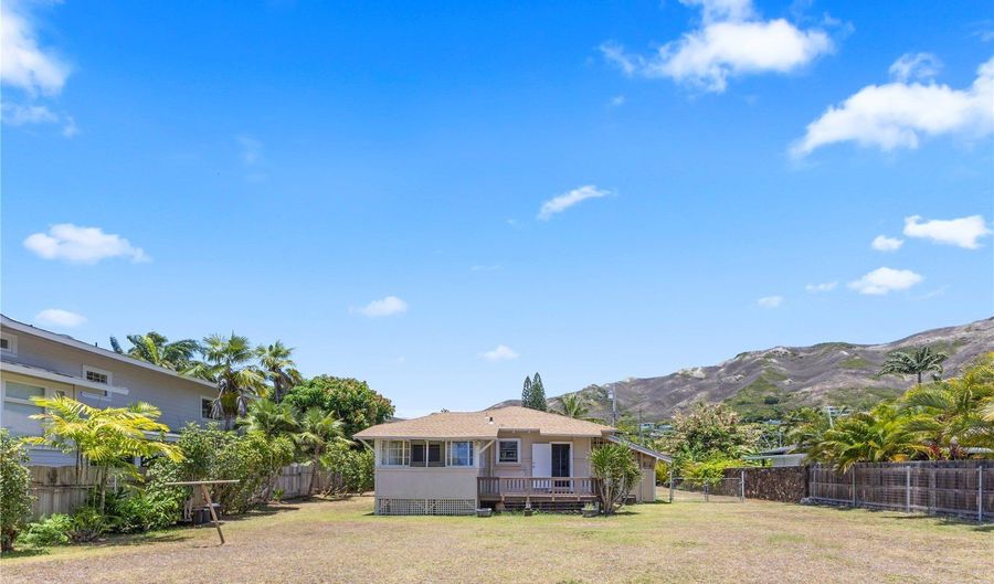 1454 Aalapapa Dr, Kailua, HI 96734 - 1 Beds, 1 Bath