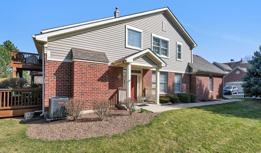 13316 Forest Ridge Dr, Palos Heights, IL 60463 - 2 Beds, 2 Bath