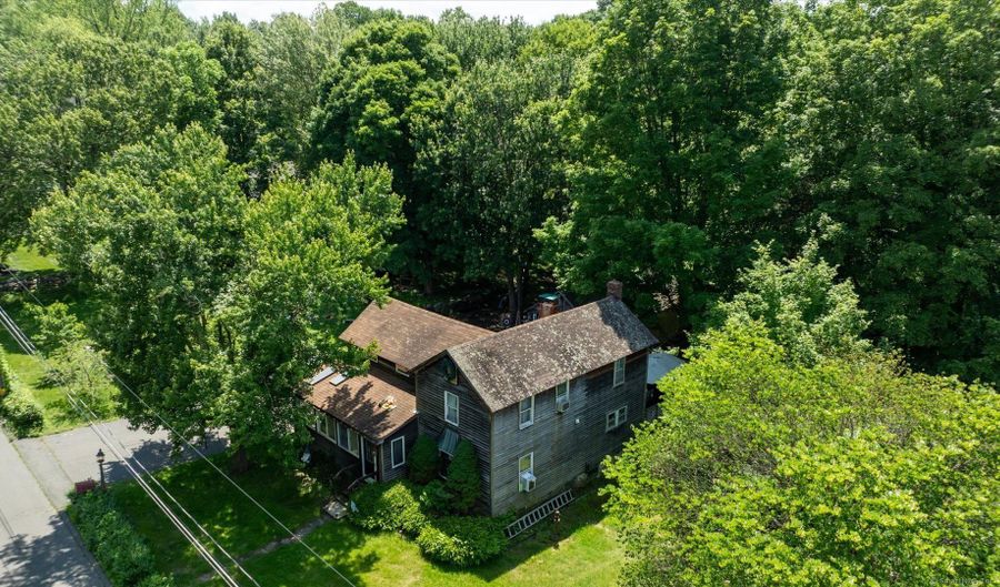 41 Verville Rd, Avon, CT 06001 - 3 Beds, 1 Bath