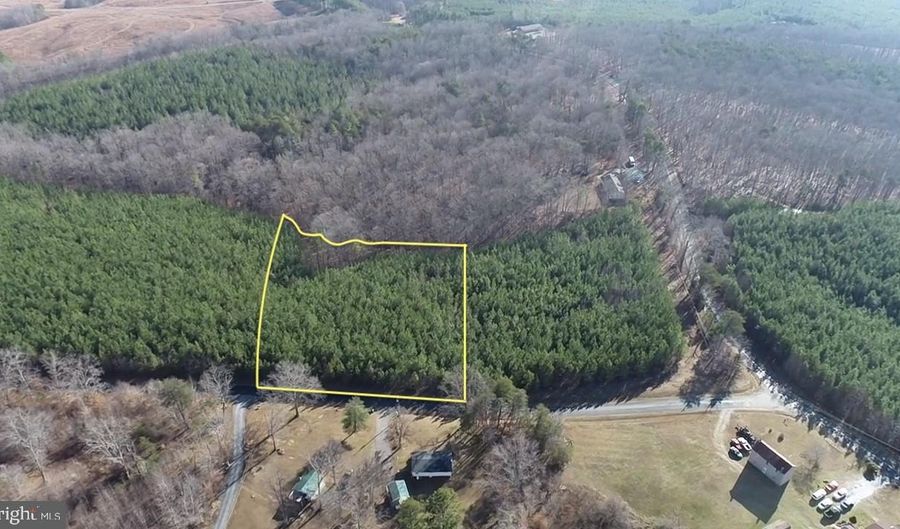 HARDWARE RD lot 2, Arvonia, VA 23004 - 0 Beds, 0 Bath