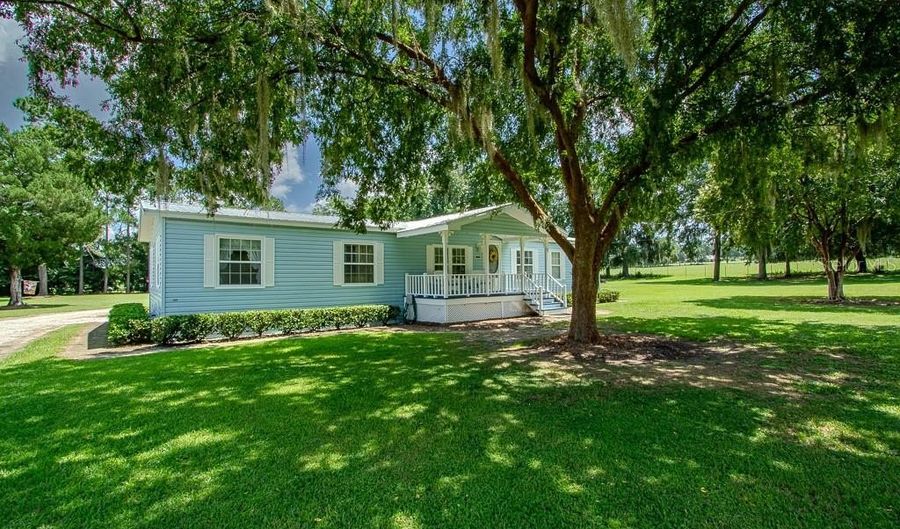 12605 NW 142ND Ter, Alachua, FL 32615 - 3 Beds, 2 Bath