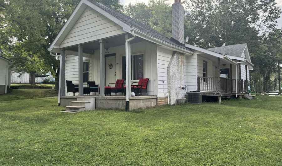 513 E St Clair, Almont, MI 48003 - 3 Beds, 2 Bath