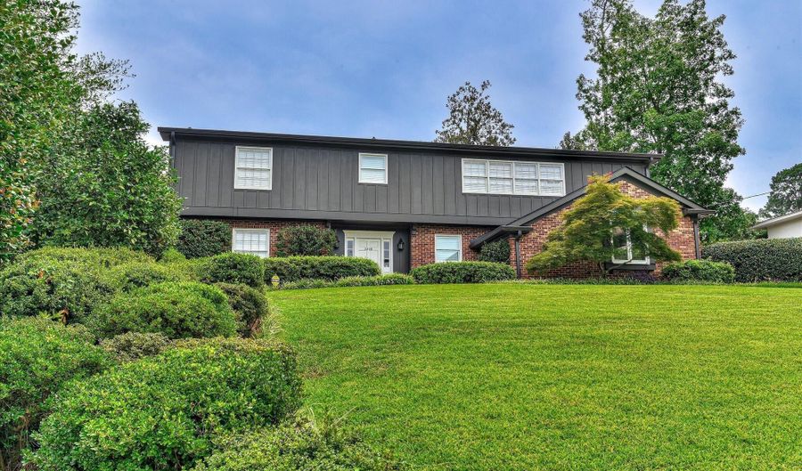2226 Huntington Rd, Augusta, GA 30904 - 3 Beds, 4 Bath