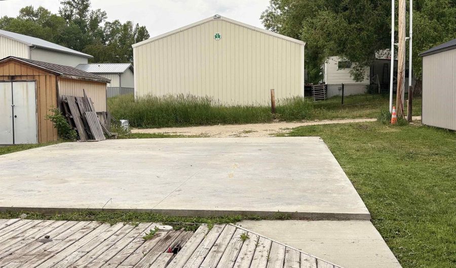 740 N Adams Ave, Buffalo, WY 82834 - 3 Beds, 2 Bath