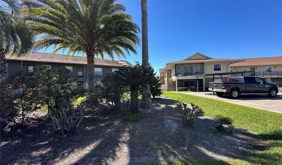 1640 JUNO Trl 205B, Astor, FL 32102 - 2 Beds, 1 Bath