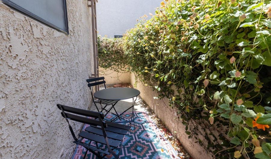 12007 Rochester Ave 1, Los Angeles, CA 90025 - 2 Beds, 2 Bath