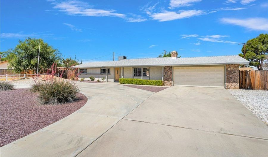 14204 Crow Rd, Apple Valley, CA 92307 - 3 Beds, 2 Bath
