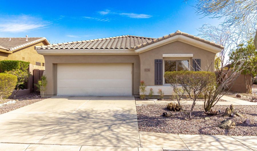 41216 N SHADOW CREEK Ct, Anthem, AZ 85086 - 3 Beds, 2 Bath