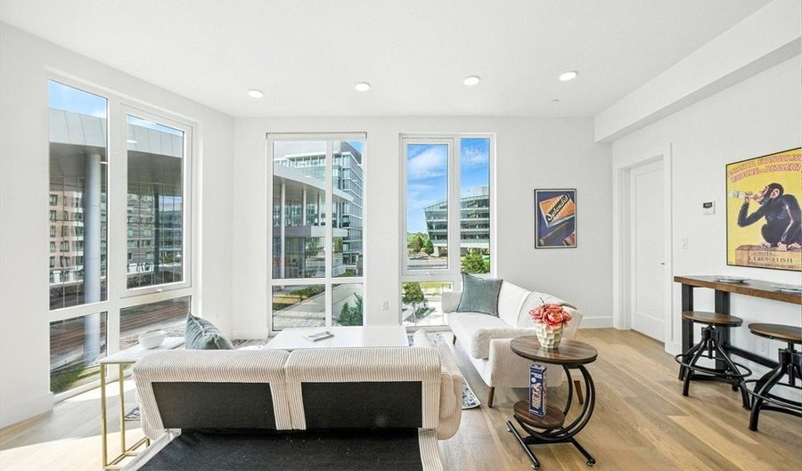 38 Hichborn 306, Boston, MA 02135 - 2 Beds, 1 Bath