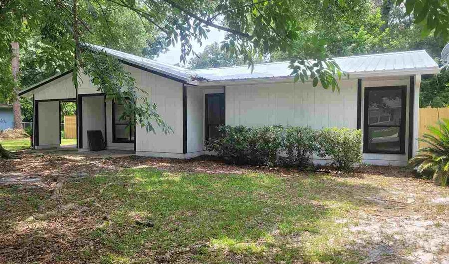 6622 NW 29th St, Gainesville, FL 32653 - 3 Beds, 1 Bath