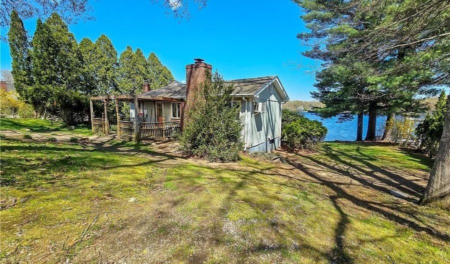 364 Camp Dixie Rd, Burrillville, RI 02859 - 2 Beds, 2 Bath