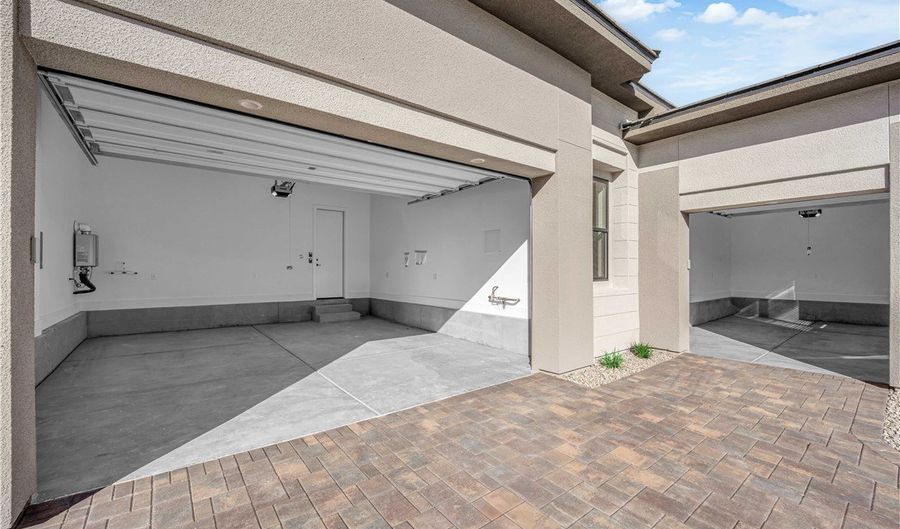 10972 Horizon Ledge Ave, Las Vegas, NV 89135 - 4 Beds, 5 Bath