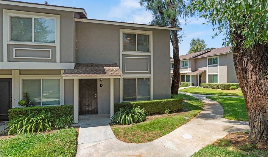 5421 E Pine Ridge Way D, Anaheim, CA 92807 - 3 Beds, 2 Bath