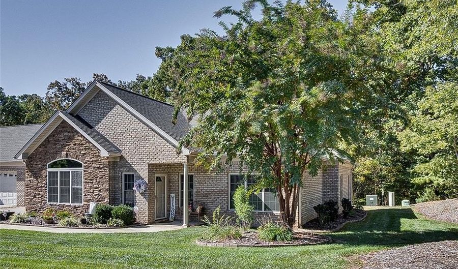 240 Landis Ct, Asheboro, NC 27203 - 3 Beds, 2 Bath