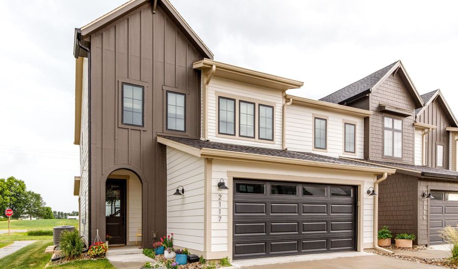 2117 Lacey Dr, Ames, IA 50010 - 3 Beds, 3 Bath