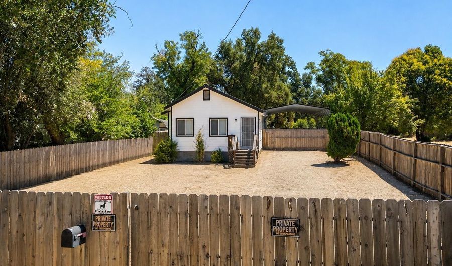 1765 Brigman St, Anderson, CA 96007 - 2 Beds, 1 Bath