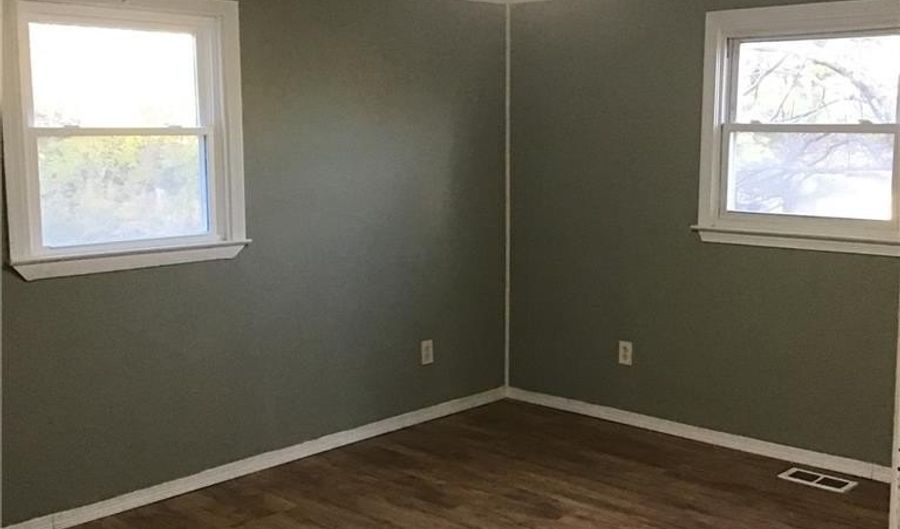 2073 Plainfield Pike, Johnston, RI 02919 - 4 Beds, 1 Bath