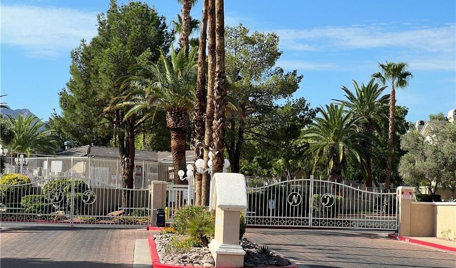 910 Elegant Coral Ave, Henderson, NV 89015 - 3 Beds, 3 Bath