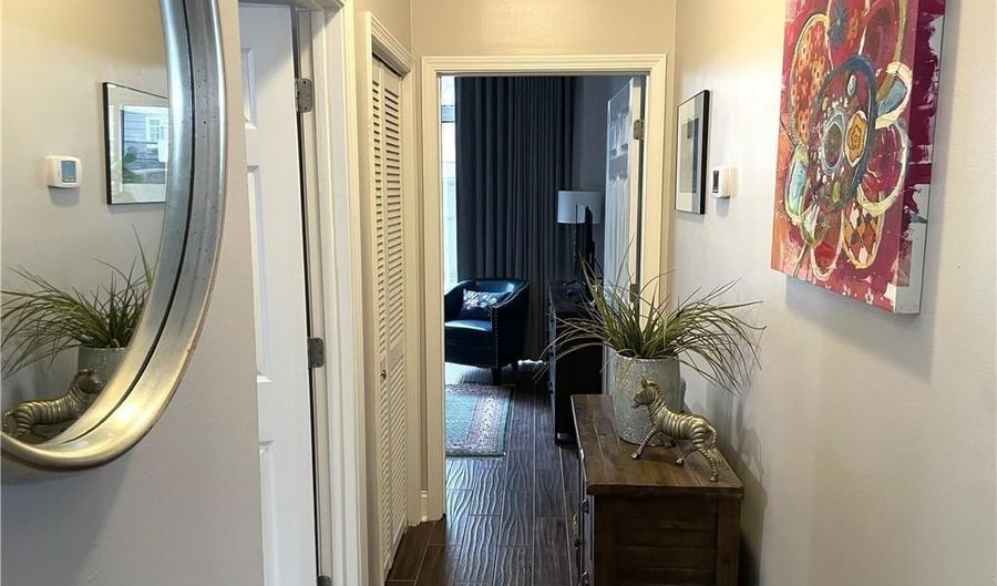 2479 Peachtree Rd NE 105, Atlanta, GA 30305 - 1 Beds, 1 Bath