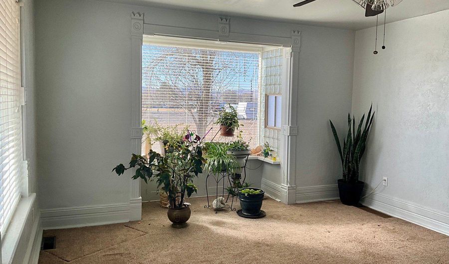 495 N MAIN St, Beaver, UT 84713 - 2 Beds, 1 Bath