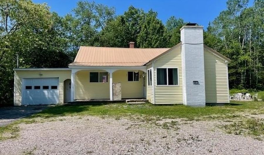 27 W Milan Rd, Berlin, NH 03570 - 3 Beds, 2 Bath