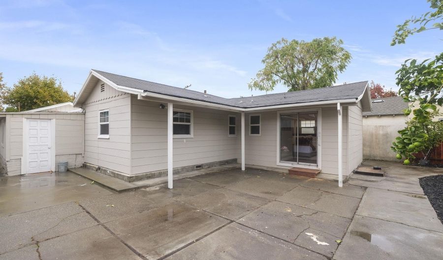 209 W 17Th St, Antioch, CA 94509 - 3 Beds, 2 Bath