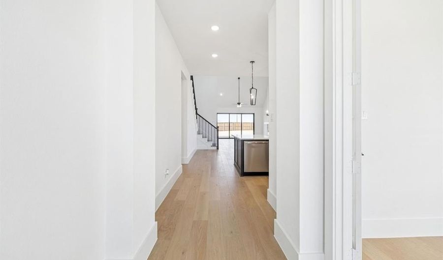 355 Fire Blade Dr, Aledo, TX 76008 - 4 Beds, 4 Bath