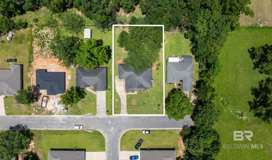 325 Kennesaw Ave, Bay Minette, AL 36507 - 4 Beds, 3 Bath