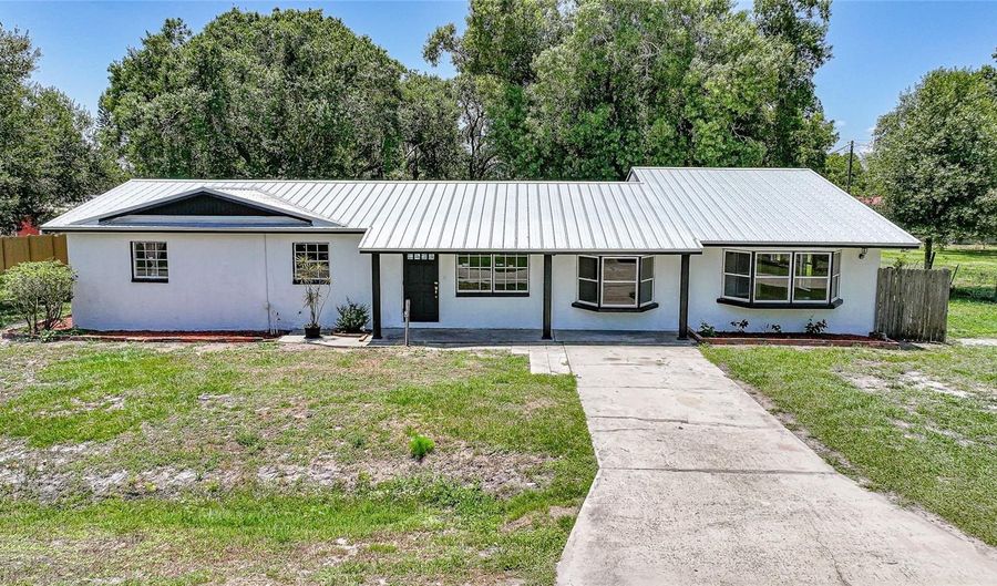 1761 SE PLUM Dr, Arcadia, FL 34266 - 4 Beds, 2 Bath