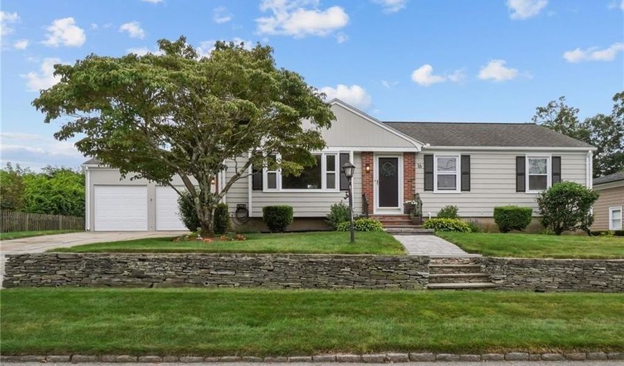 16 Red Cedar Dr, Cranston, RI 02920 - 3 Beds, 1 Bath