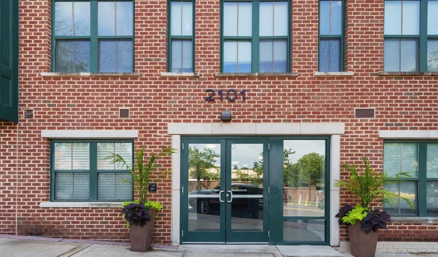 2101 N MONROE St 213, Arlington, VA 22207 - 1 Beds, 1 Bath