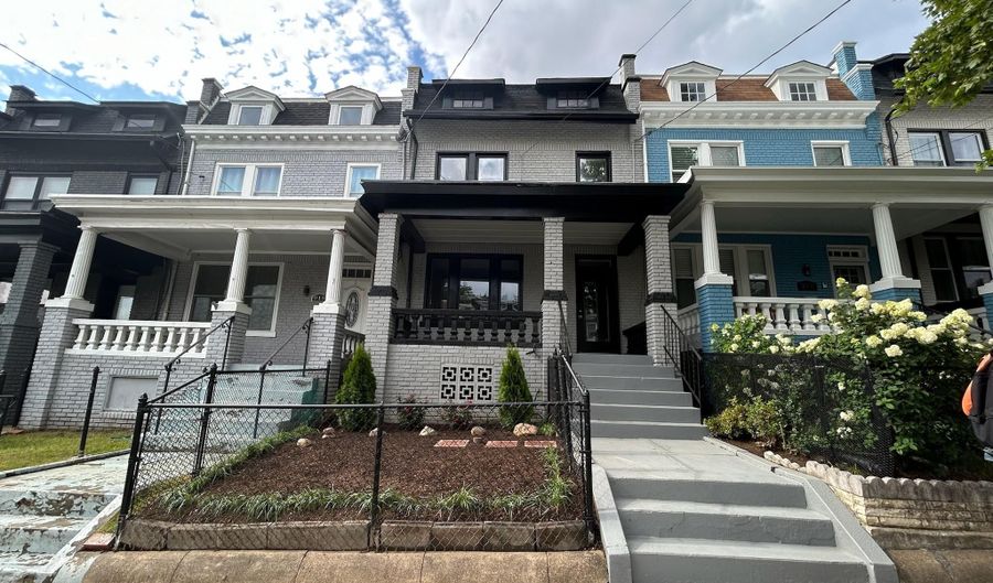 917 EMERSON St NW, Washington, DC 20011 - 4 Beds, 4 Bath