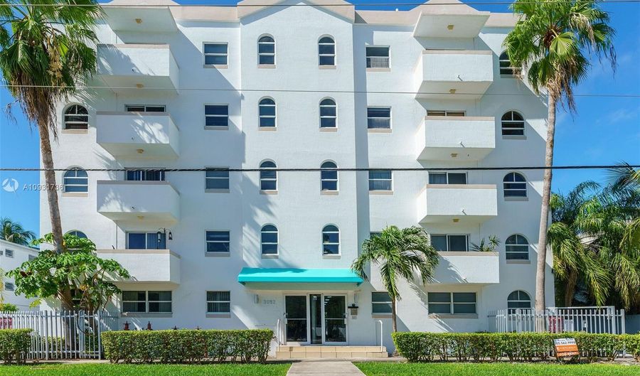 3052 SW 27th Ave 501, Coconut Grove, FL 33133 - 1 Beds, 2 Bath