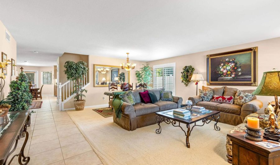 302 Arlington, Oceanside, CA 92057 - 4 Beds, 3 Bath